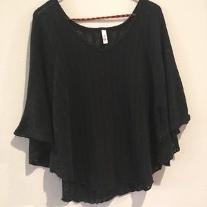 Xhilaration Shawl Top